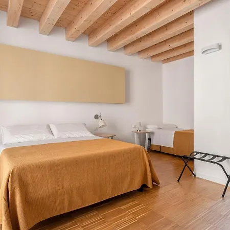 Bed & Breakfast Le Stanze Di Triyah *