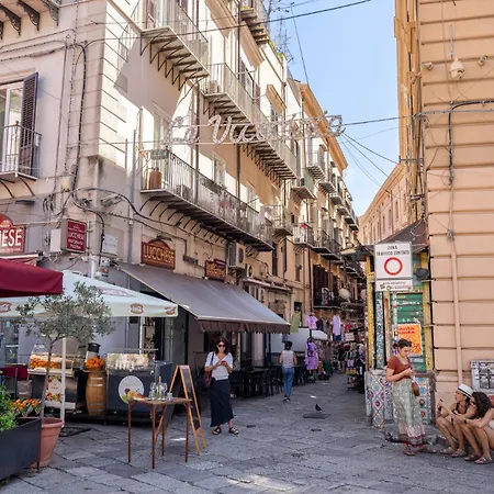 Le Stanze Di Triyah Bed & Breakfast Palermo